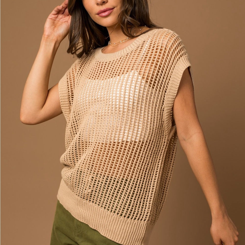 Tan short sleeve weaved top